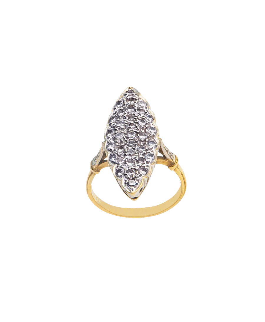 Bague Marquise en Fête avec 2 Ors blanc et jaune. Disponible chez VIRTU LUXURY.