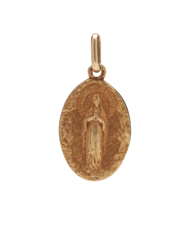 Pendentif Vierge Marie est un pendentif symbolique. Disponible chez VIRTU LUXURY.