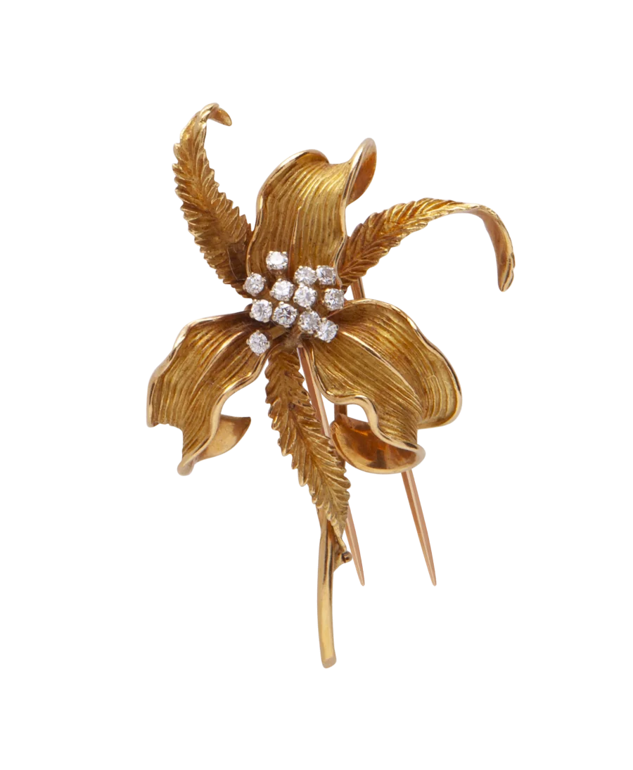 Broche Florale avec des Diamants rond brillant étincelants. Disponible chez VIRTU LUXURY.